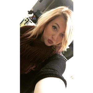 Meet your Posher, Ashley